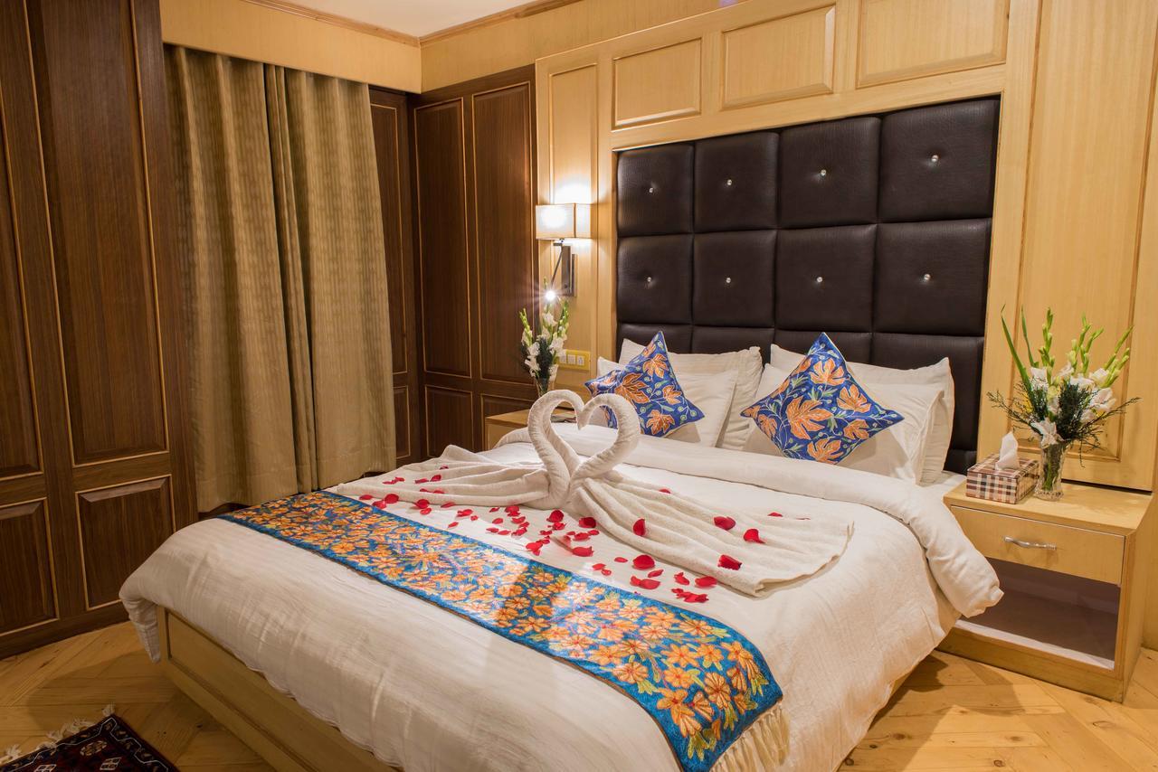Hotel Imperial Resorts Sonāmarg Extérieur photo