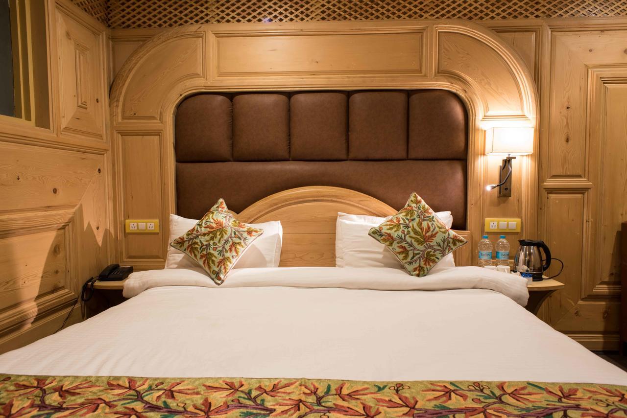 Hotel Imperial Resorts Sonāmarg Extérieur photo