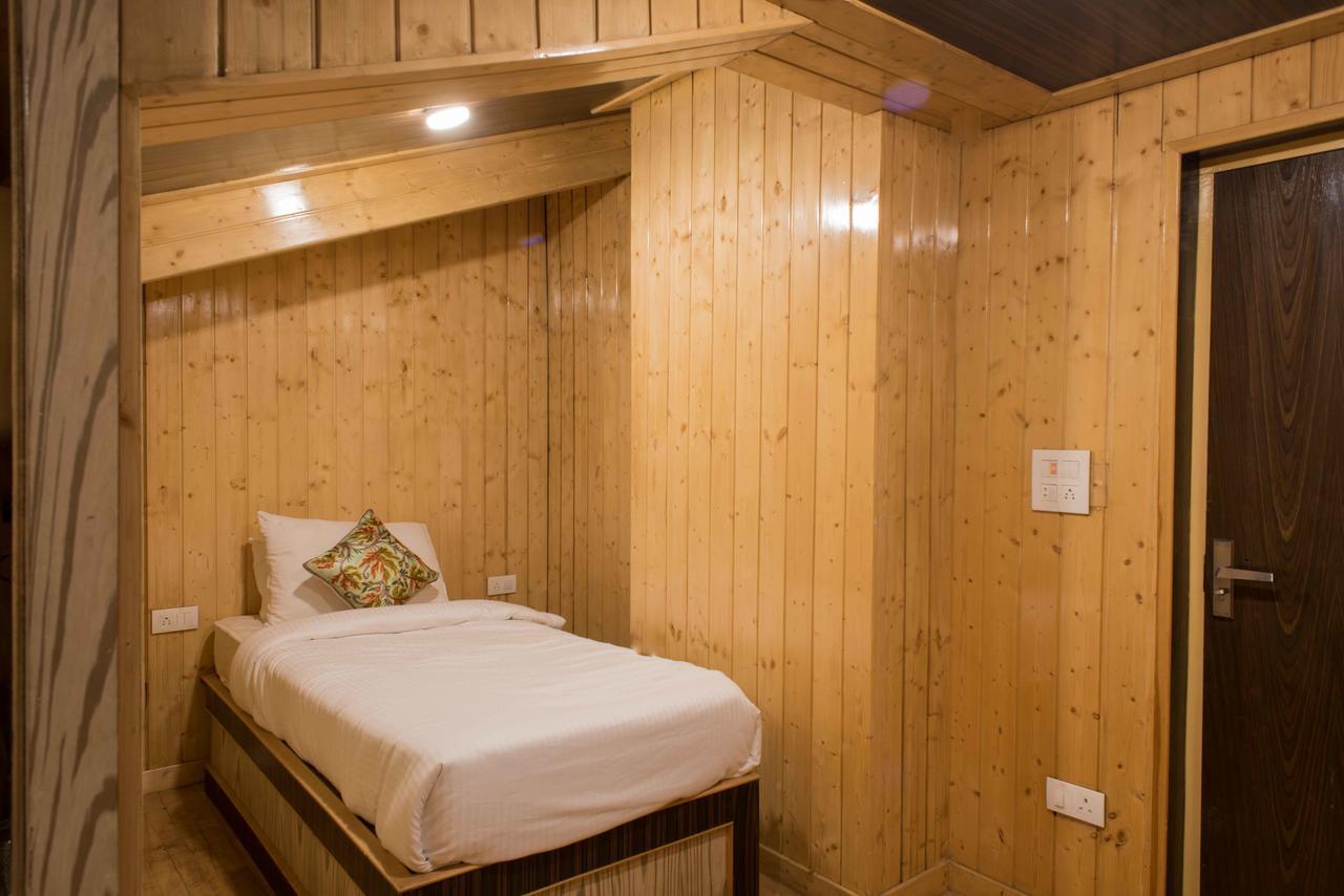 Hotel Imperial Resorts Sonāmarg Extérieur photo
